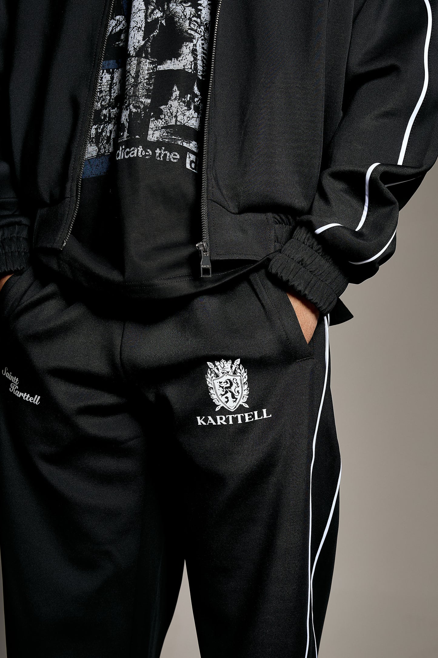 SK LJ TRACK PANTS (BLACK)