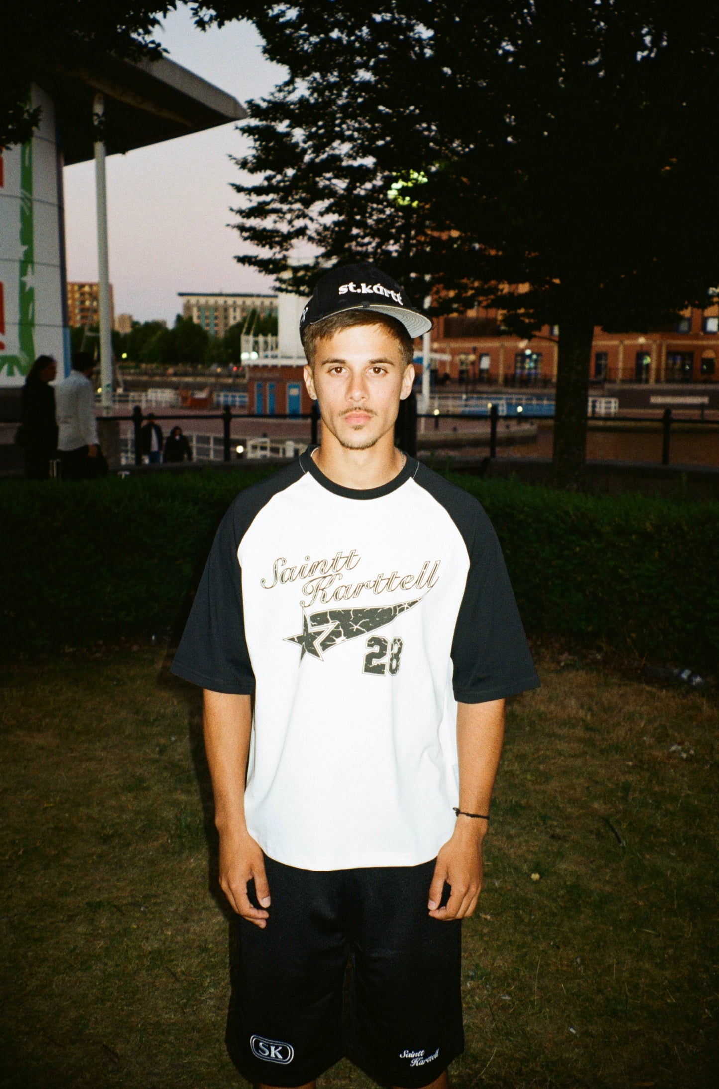 VARSITY TEE