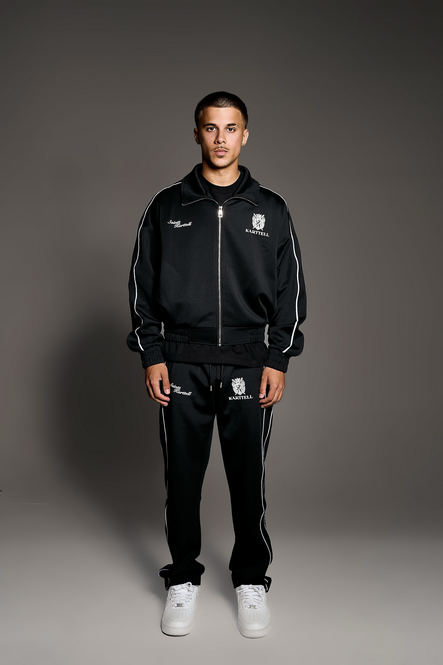 SK LJ TRACK PANTS (BLACK)