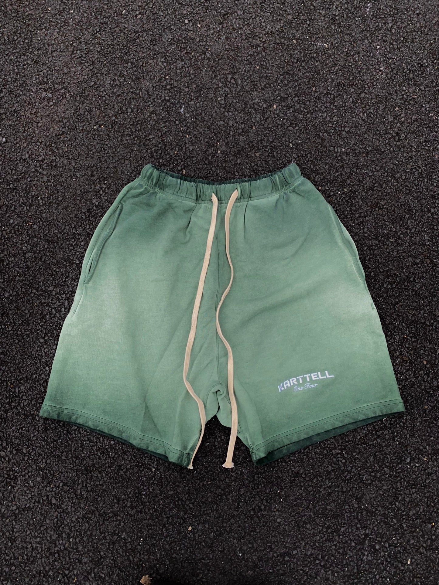 GRADIENT GREEN SHORTS