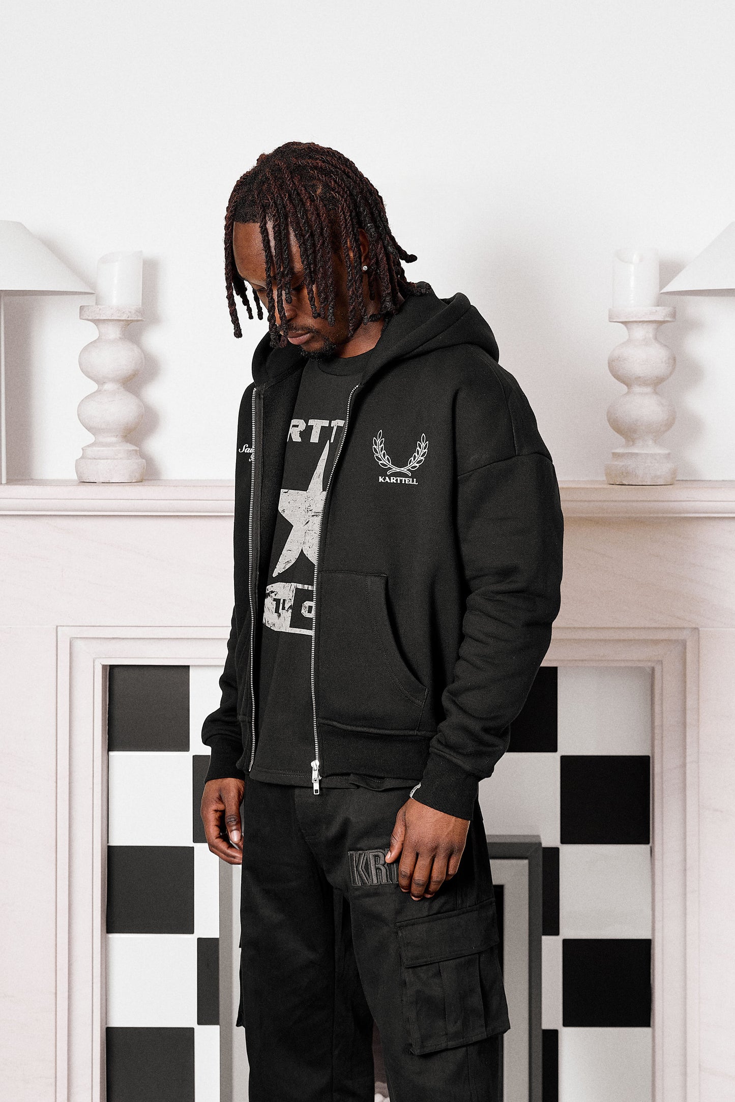 SK CREST ZIP HOODIE