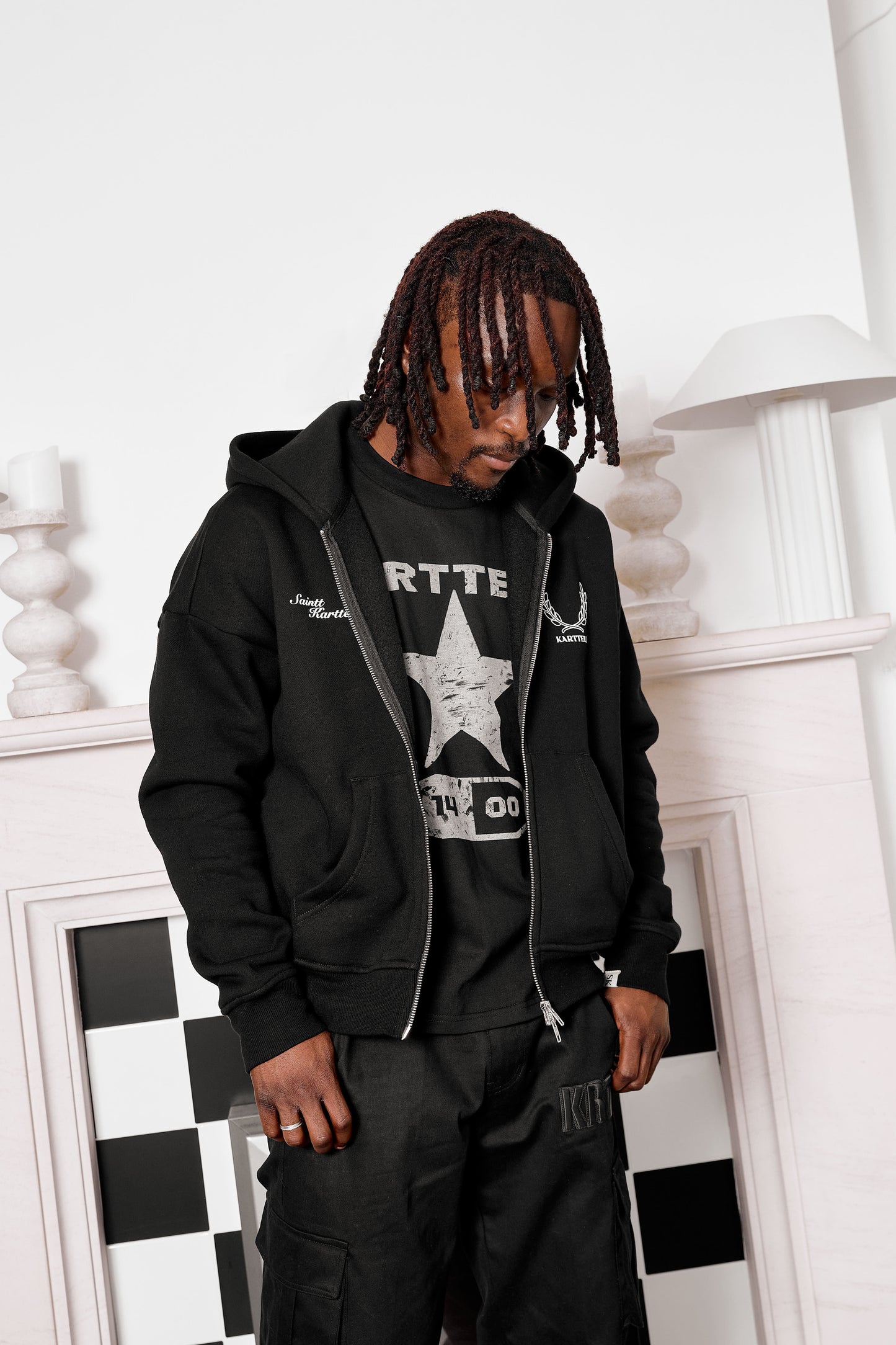 SK CREST ZIP HOODIE