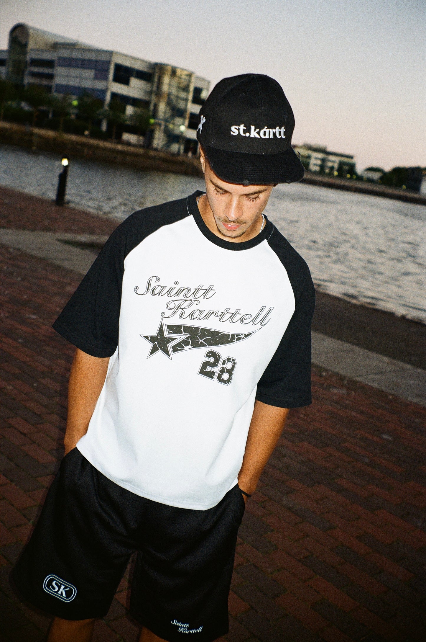 VARSITY TEE